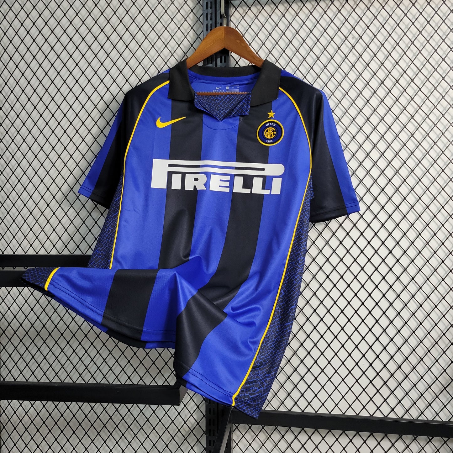 Retro Inter Milan Home 01-02