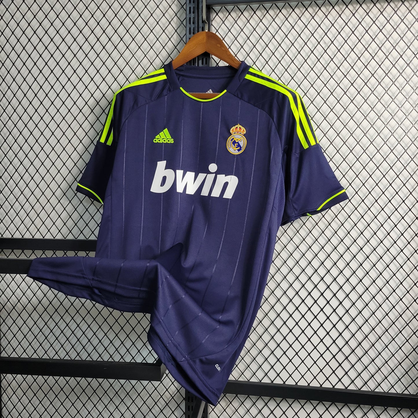 Retro Real Madrid Away 12-13