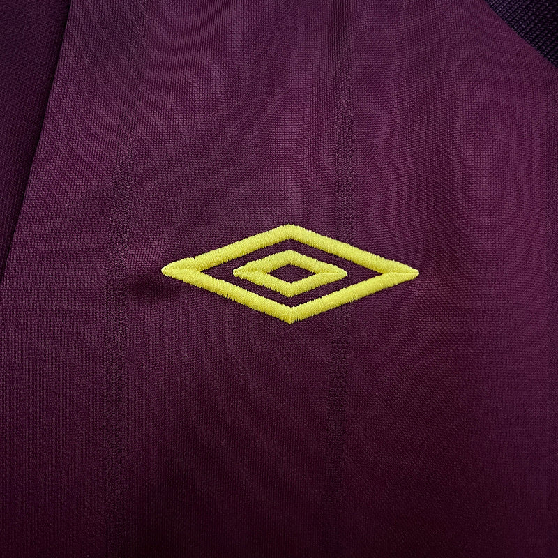 Retro Manchester City Away 12-13