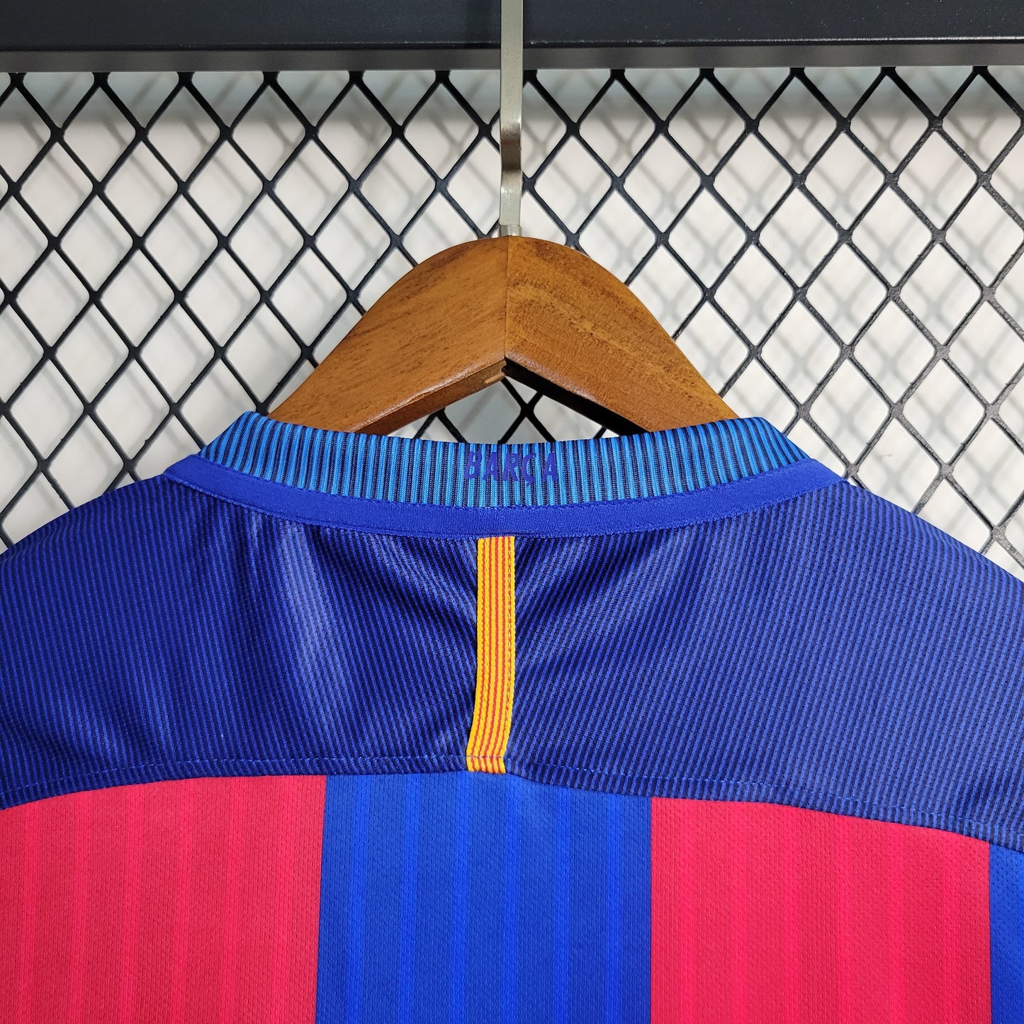Retro FC Barcelona Home 16-17