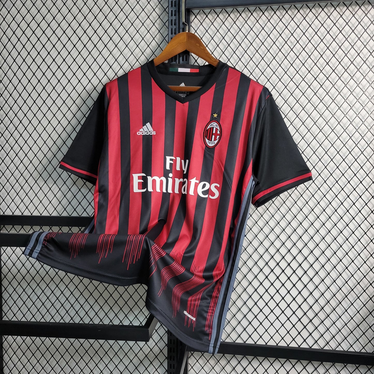 Retro AC Milan Home 16-17
