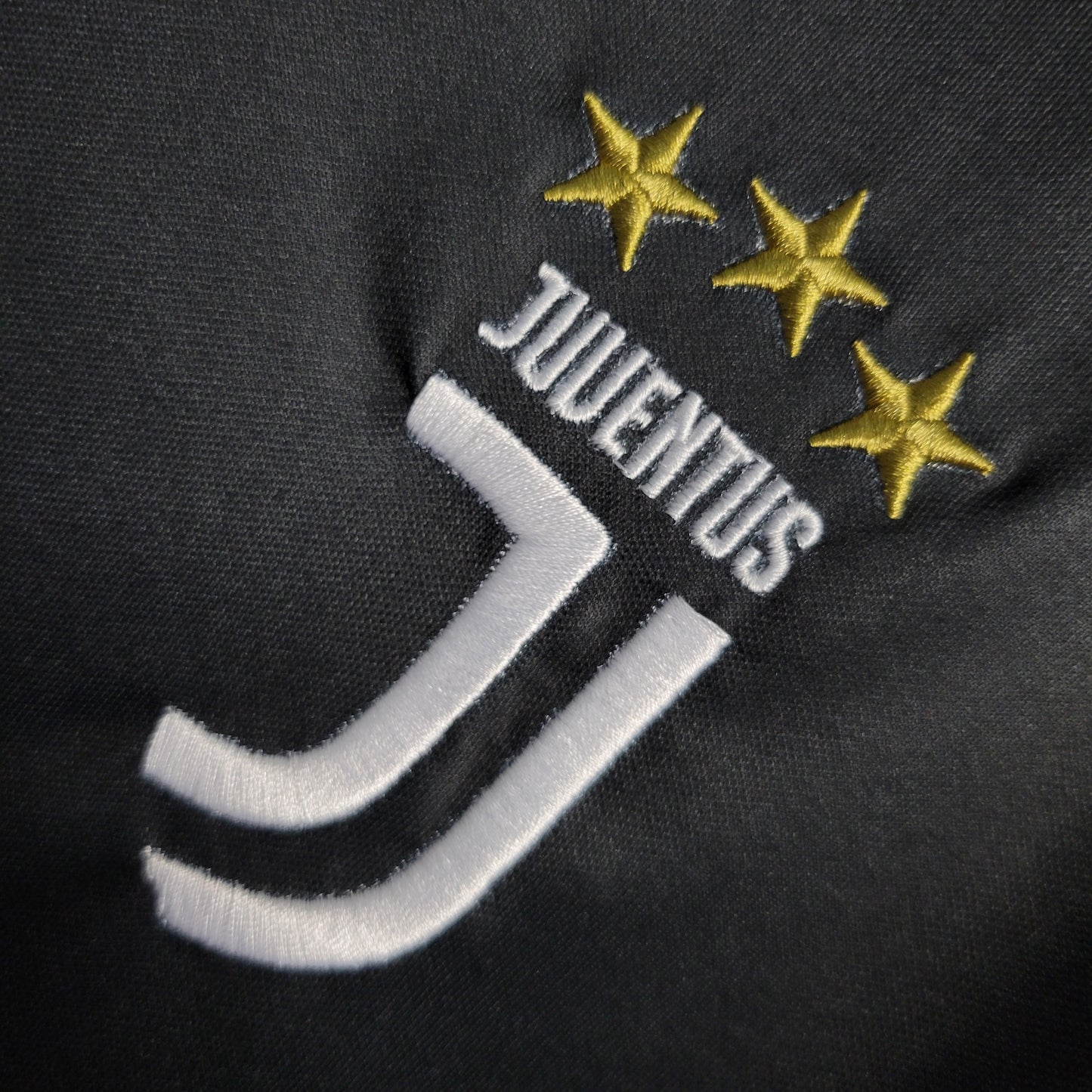 Retro Juventus Home 19-20