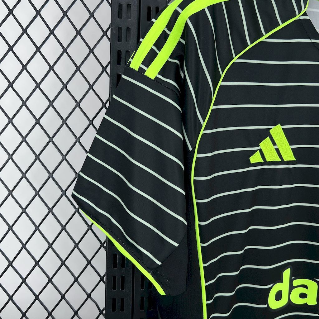 Celtic Away 25-26