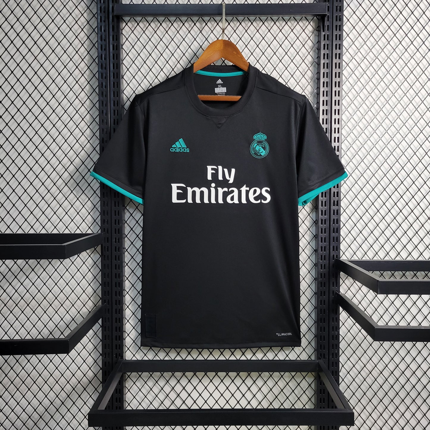 Retro Real Madrid Fourth Away Long Sleeve 17-18
