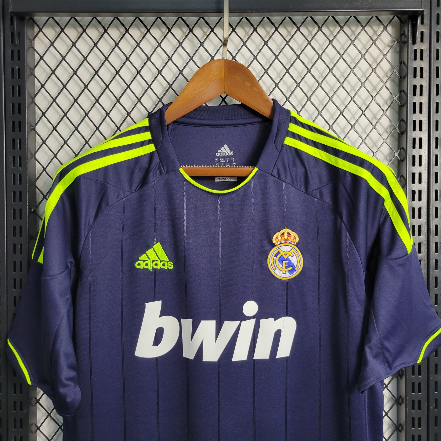 Retro Real Madrid Away 12-13