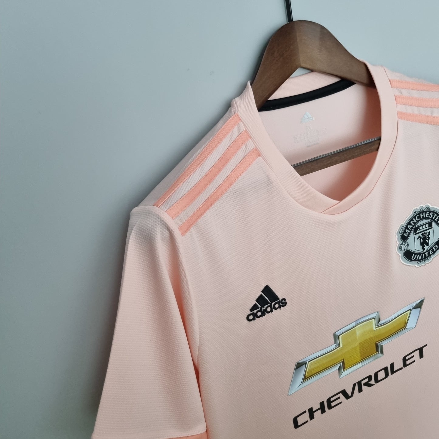 Retro Manchester United Away 18-19