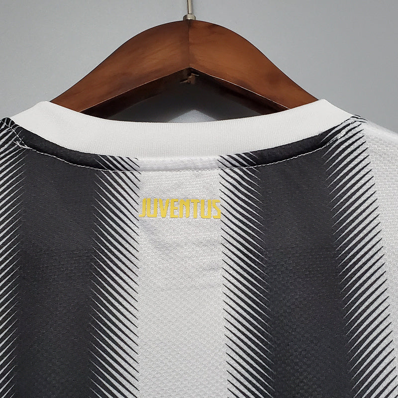 Retro Juventus Home 11-12