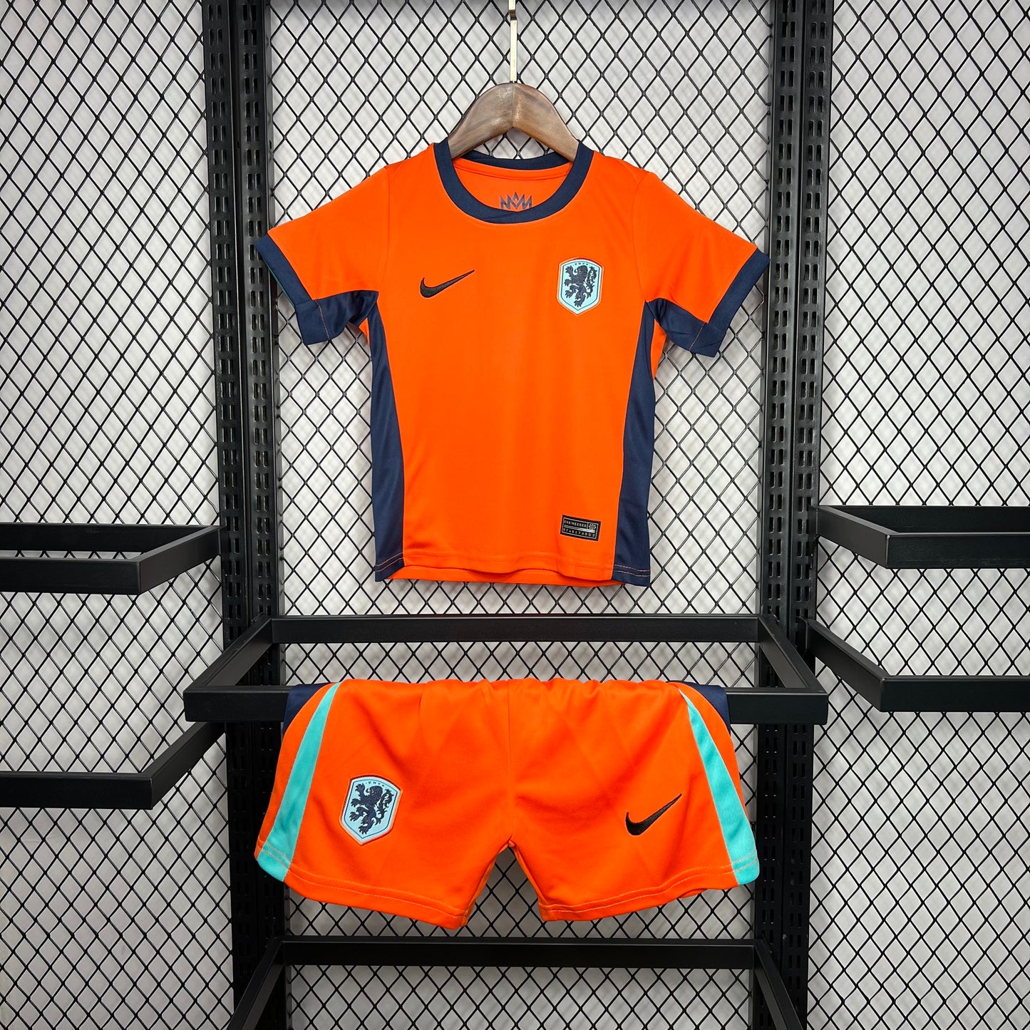 Kids Netherland Home 24-25
