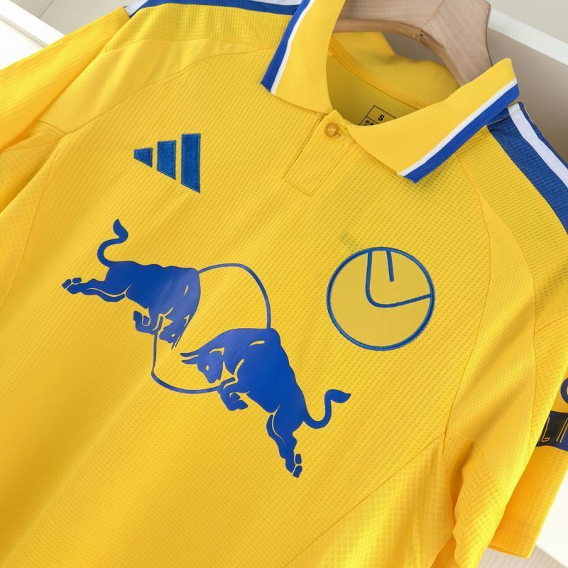 Leeds United Away 24-25
