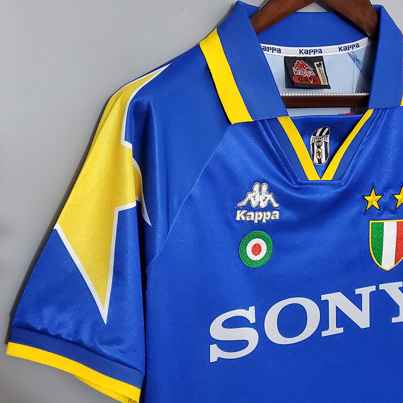 Retro Juventus Away 95-97