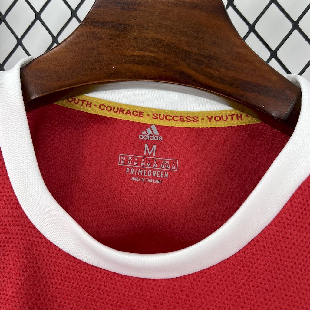 Retro Manchester United Home 21-22