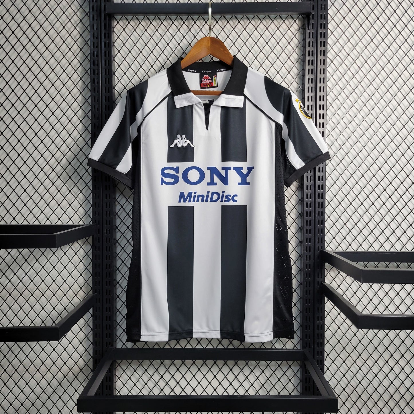 Retro Juventus Home 97-98