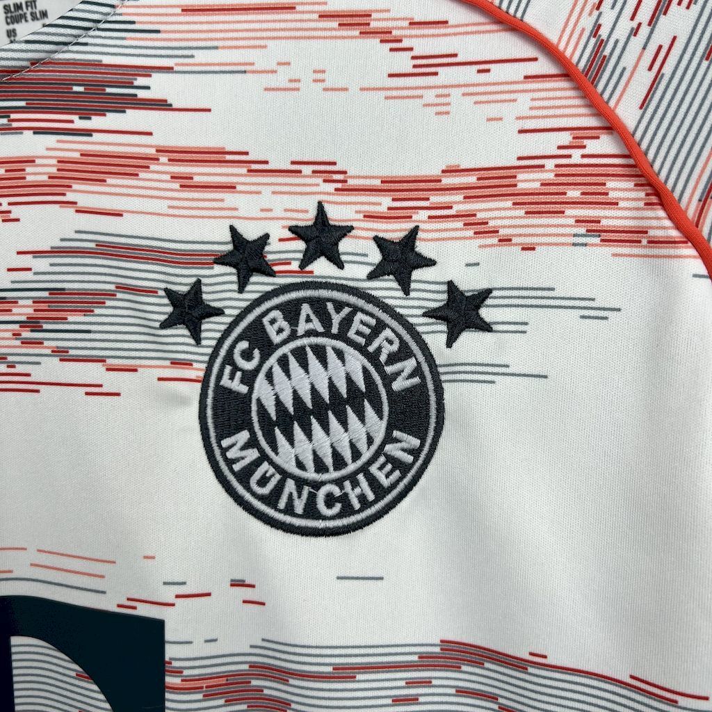 Bayern Munich Away 25-26