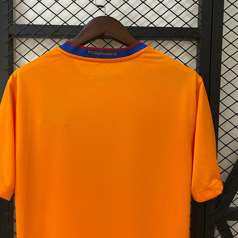 Retro FC Barcelona Away 06-07