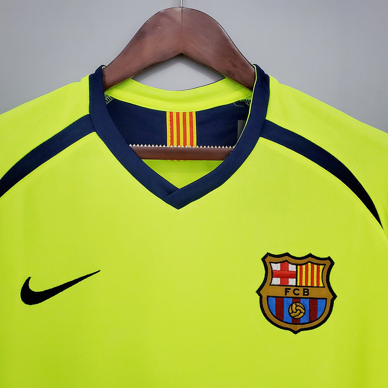 Retro FC Barcelona Away 05-06