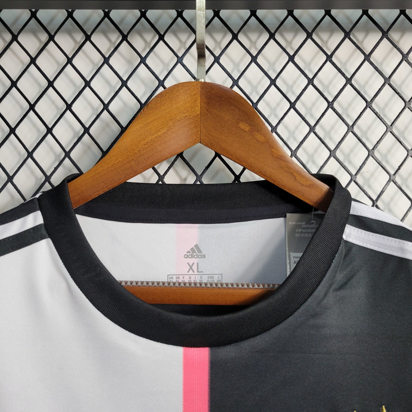 Retro Juventus Home 19-20