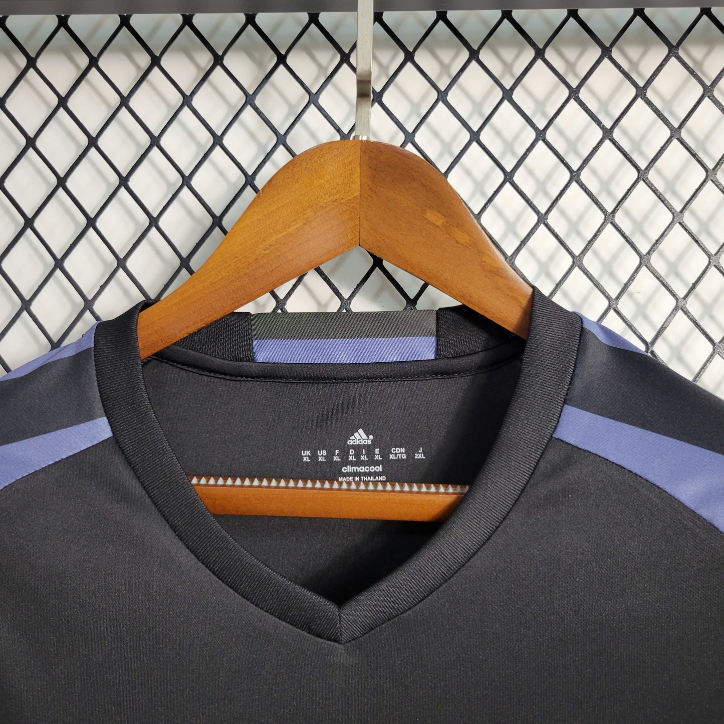 Retro Real Madrid Second Away Long Sleeve 16-17