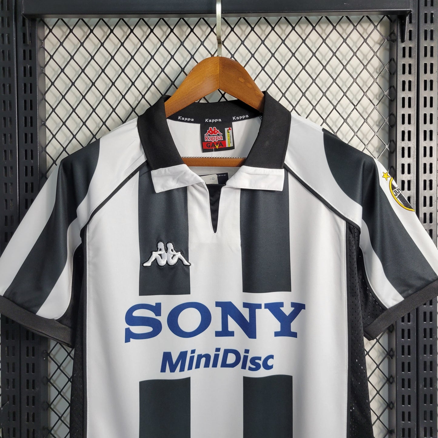 Retro Juventus Home 97-98