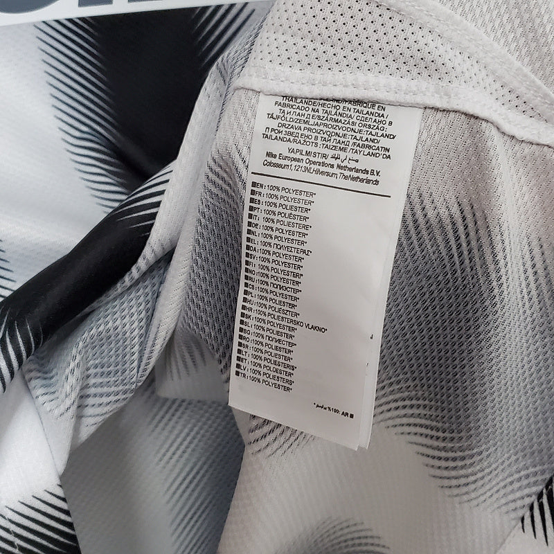 Retro Juventus Home 11-12