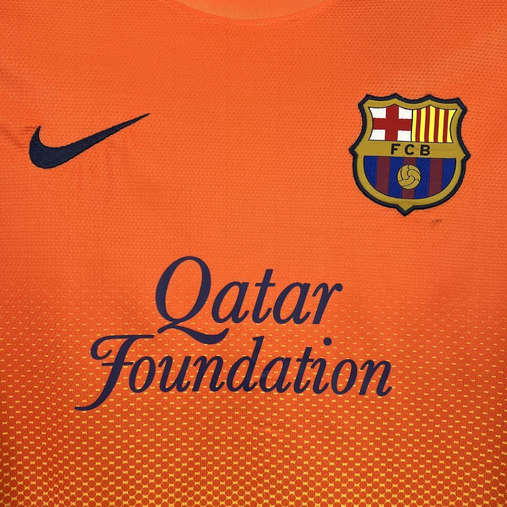 Retro FC Barcelona Away 12-13