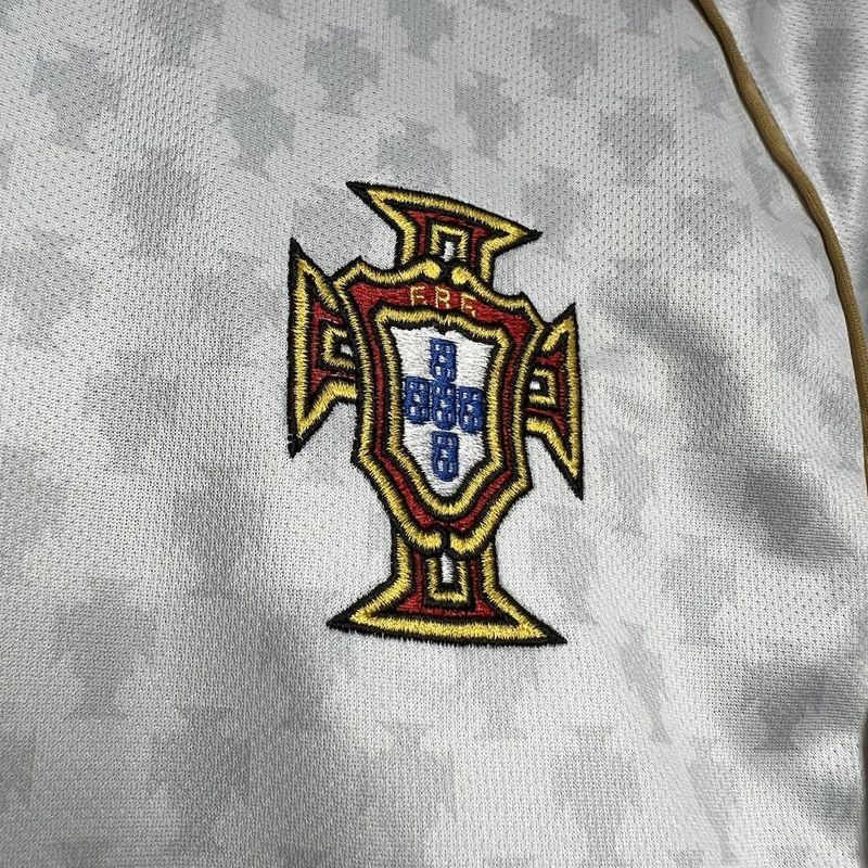 Retro Portugual Away 2004