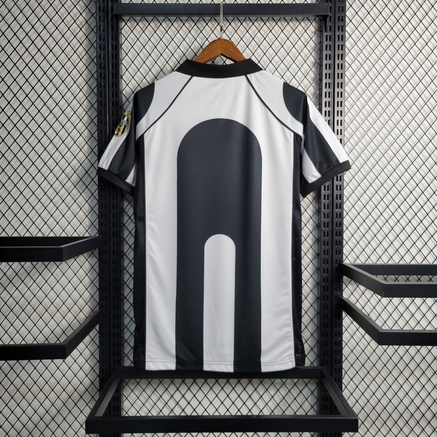 Retro Juventus Home 97-98