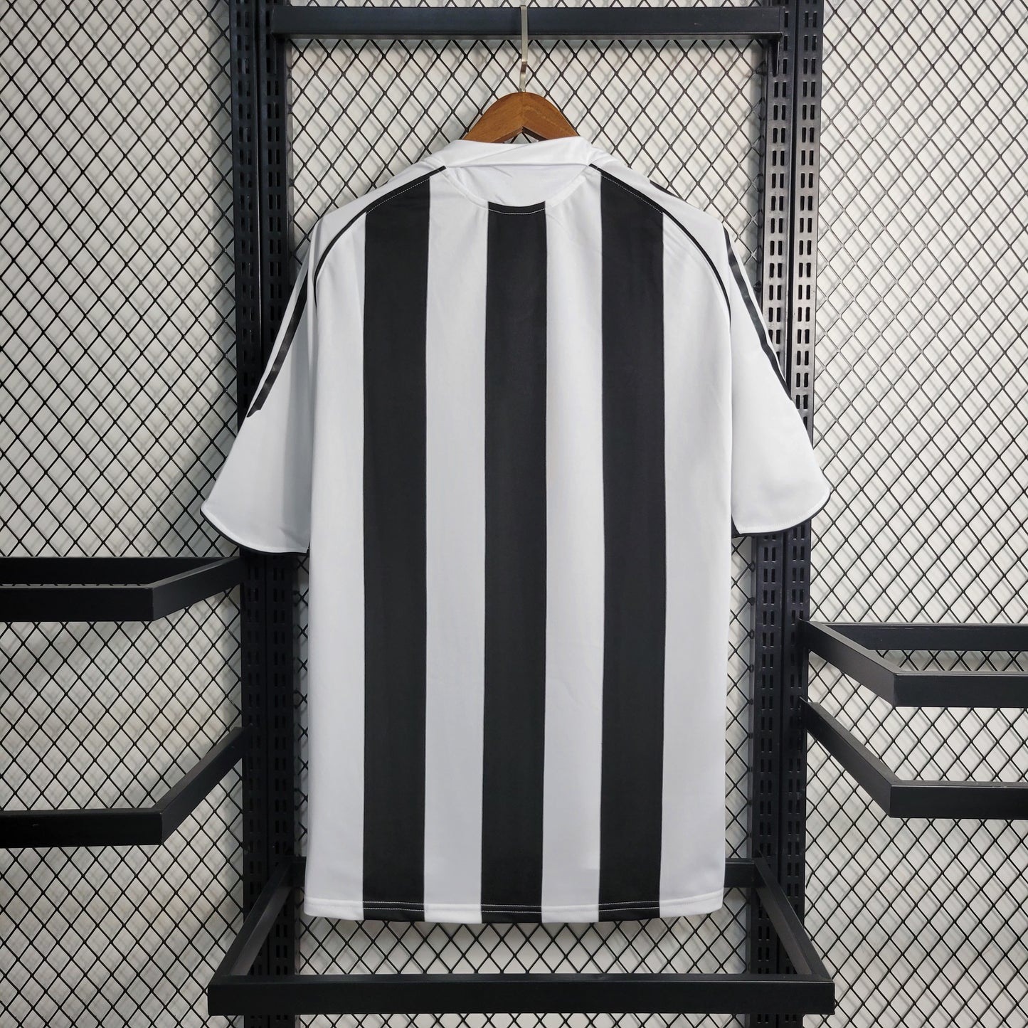 Retro Newcastle United 04-06