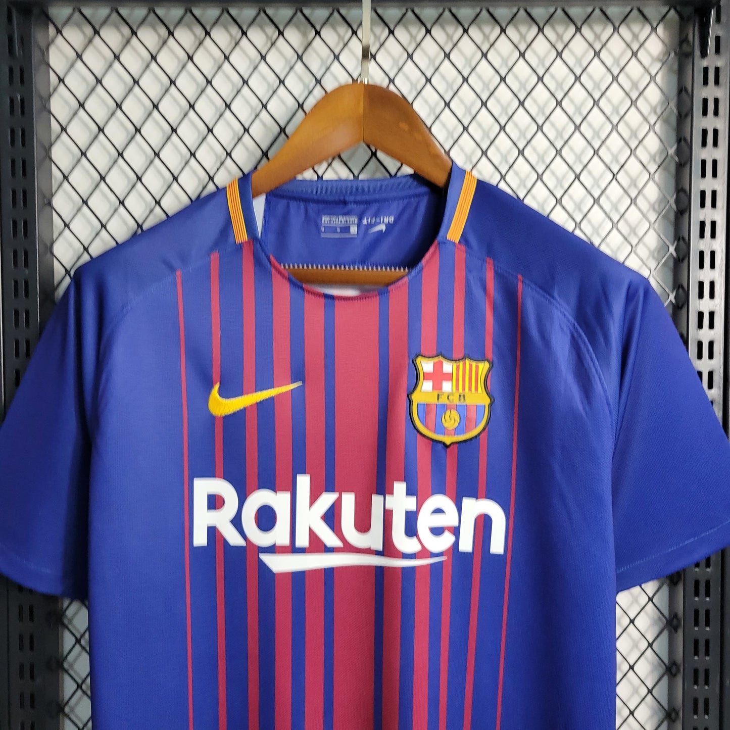 Retro FC Barcelona Home 17-18