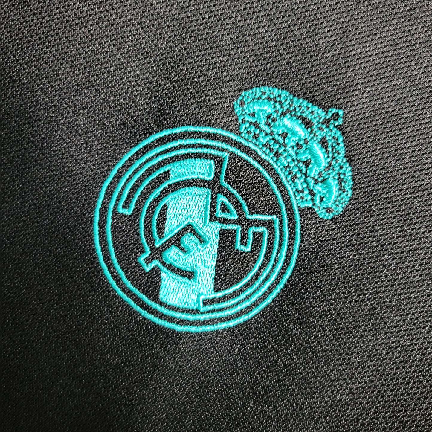 Retro Real Madrid Fourth Away Long Sleeve 17-18
