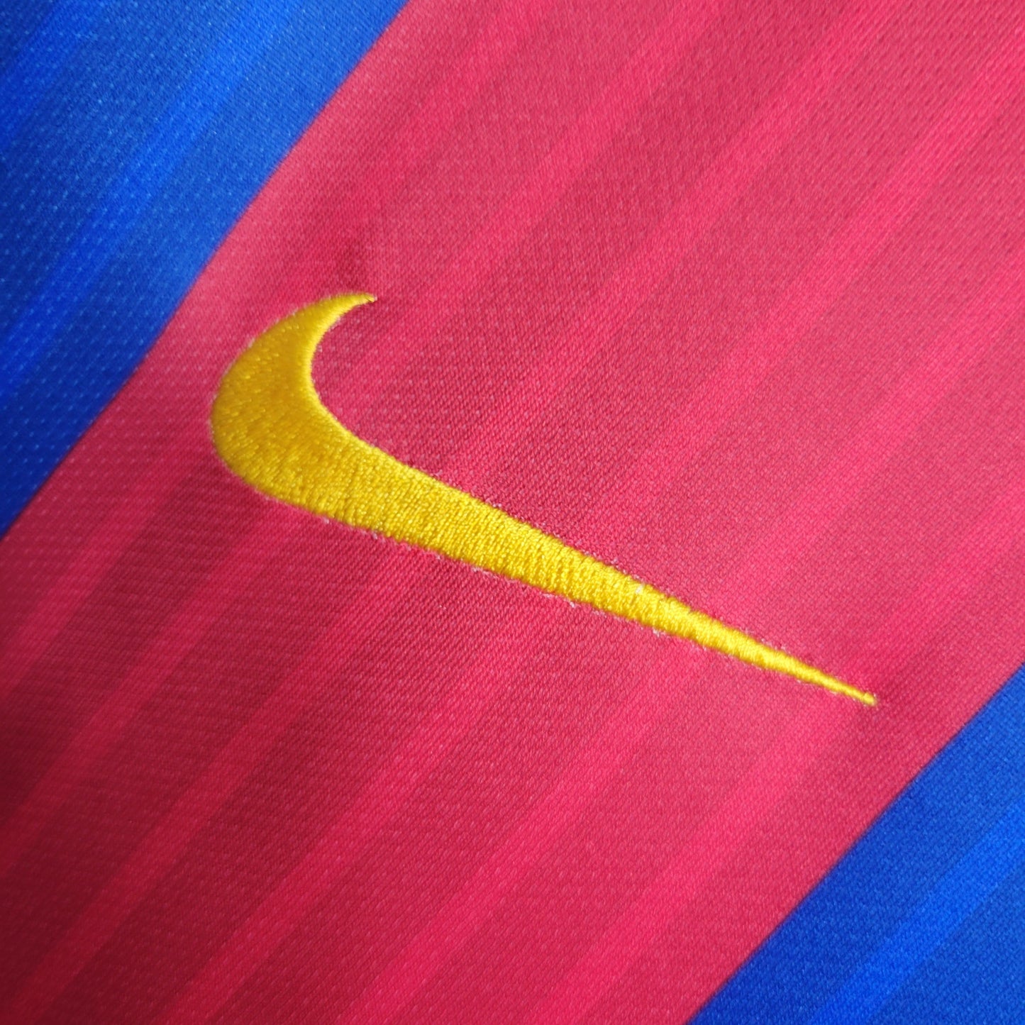 Retro FC Barcelona Home 16-17