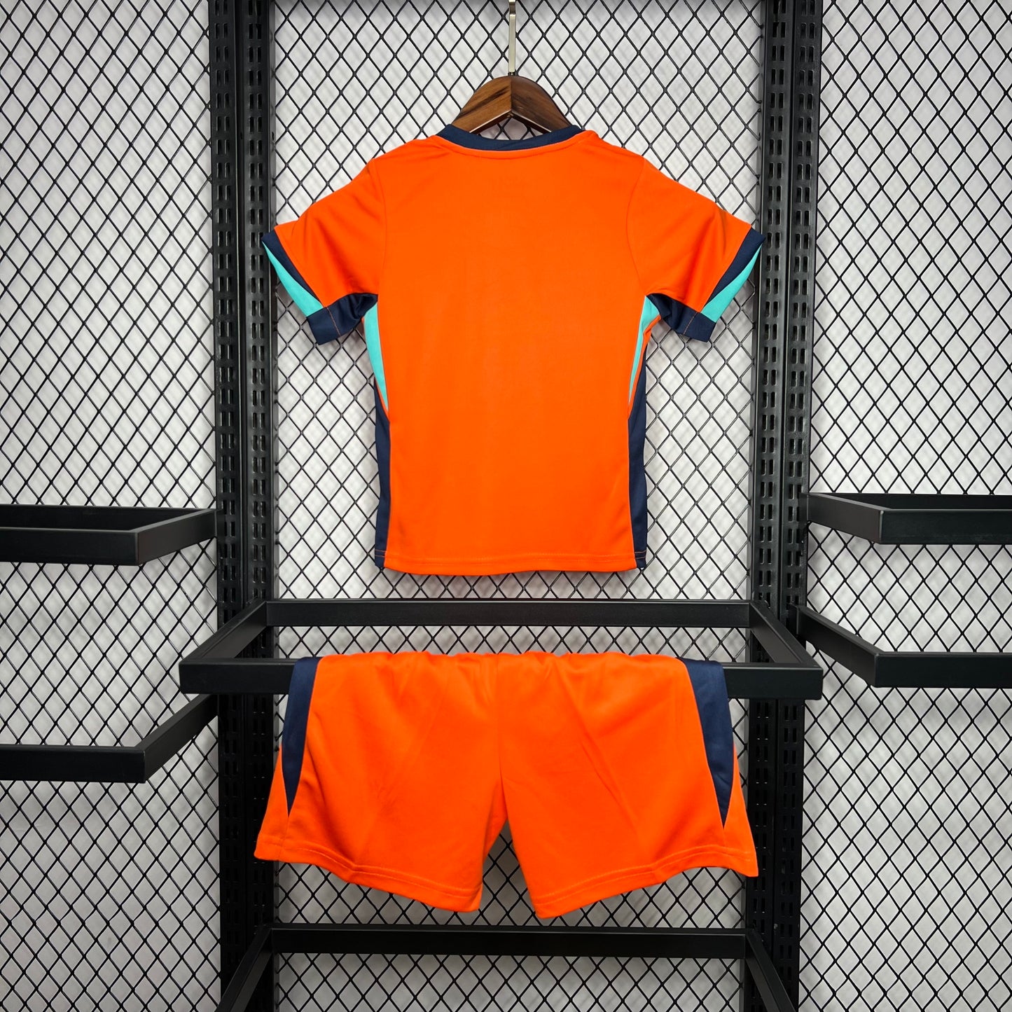 Kids Netherland Home 24-25