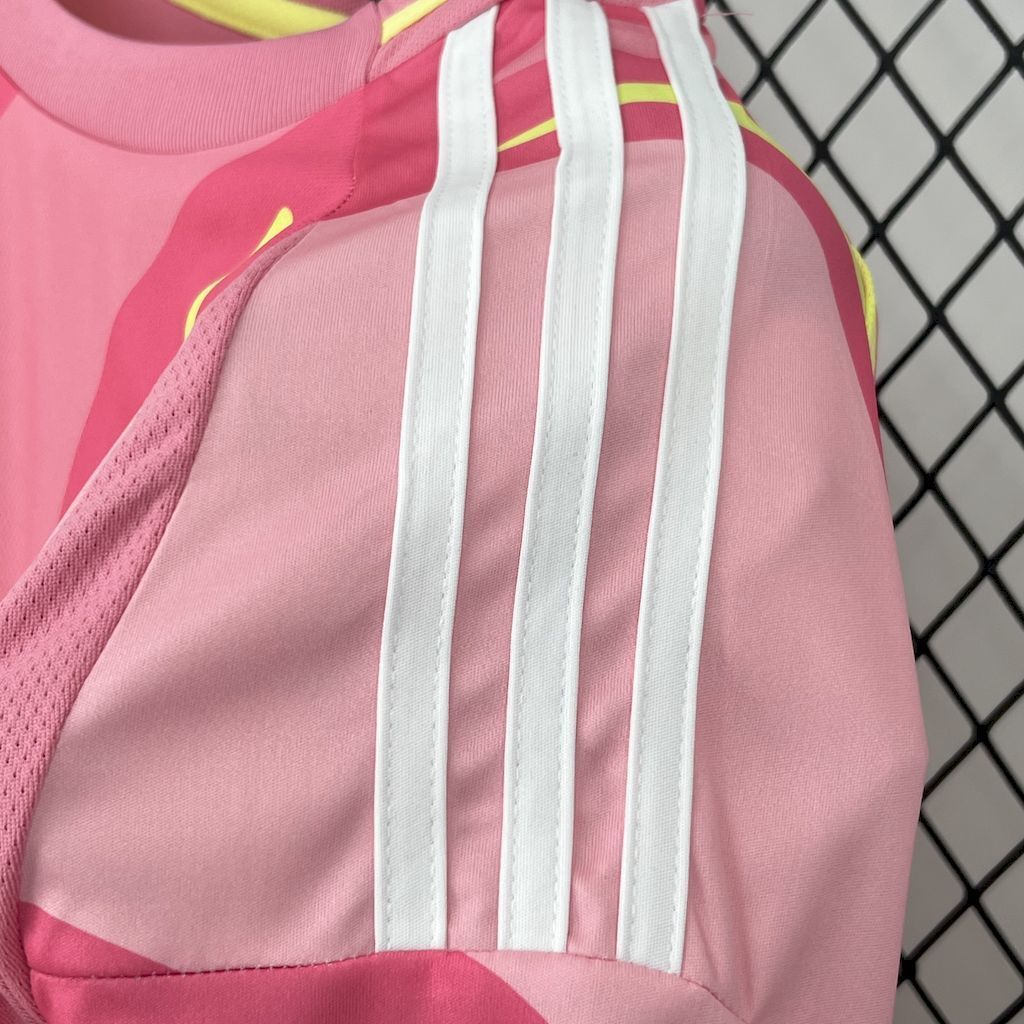 Scotland Away 25-26